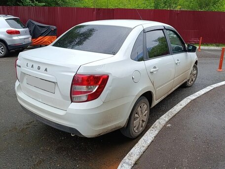 2023 Lada (ВАЗ) Granta I Рестайлинг, белый, 570000 рублей, вид 2
