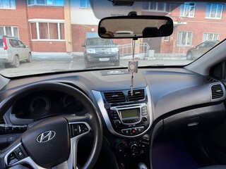 2012 Hyundai Solaris I, серебристый, 350000 рублей, вид 5