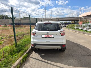 2018 Ford Kuga II Рестайлинг, белый, 1490000 рублей, вид 3
