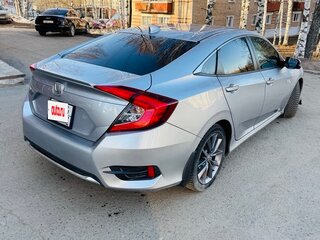 2020 Honda Civic X Рестайлинг, серебристый, 2050000 рублей, вид 3