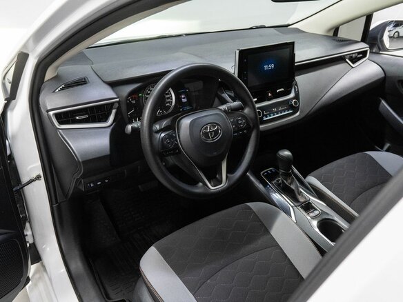 2021 Toyota Corolla XII (E210), белый, 1925000 рублей - вид 8