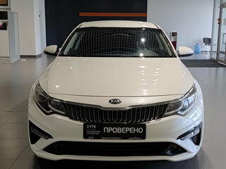 2018 Kia Optima IV Рестайлинг, белый, 1360000 рублей, вид 2