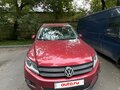 2011 Volkswagen Tiguan I Рестайлинг, красный, 1050000 рублей - вид 1