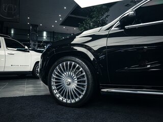 2020 Mercedes-Benz Maybach GLS 600 I, чёрный, 12970000 рублей, вид 3