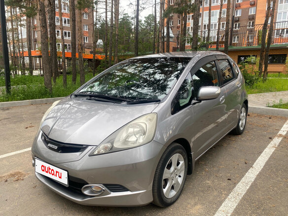 2010 Honda Fit II, серебристый, 850000 рублей