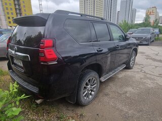 2018 Toyota Land Cruiser Prado 150 Series Рестайлинг 2, чёрный, 5350000 рублей, вид 3