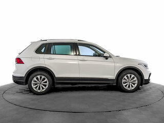 2021 Volkswagen Tiguan II Рестайлинг, белый, 3090000 рублей, вид 4