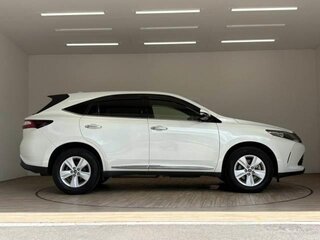 2018 Toyota Harrier III (XU60) Рестайлинг, белый, 1958911 рублей, вид 4