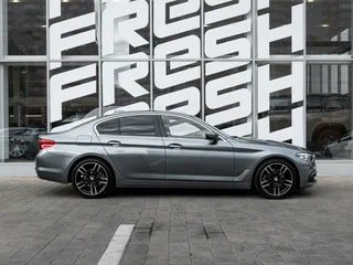 2017 BMW 5 серии 520i VII (G30/G31/G38), серый, 2782500 рублей, вид 5