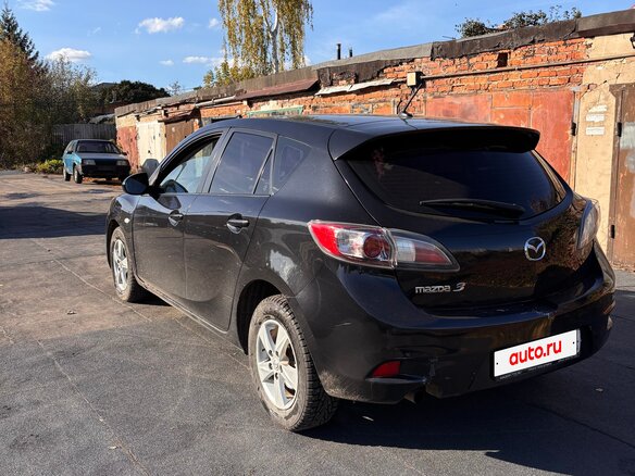 2013 Mazda 3 II (BL) Рестайлинг, чёрный, 786000 рублей - вид 3