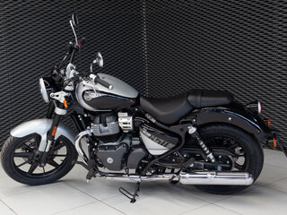 2026 Royal Enfield Super Meteor, серебристый, 773000 рублей, вид 4