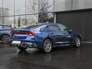 2022 Kia K5 III, синий, 2750000 рублей, вид 4