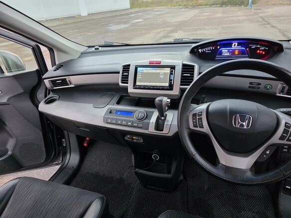 2014 Honda Freed I Рестайлинг 2, серый, 1180000 рублей - вид 24