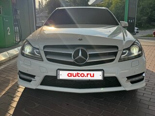 2011 Mercedes-Benz C-Класс 180 BlueEFFICIENCY III (W204) Рестайлинг, белый, 1750000 рублей, вид 3