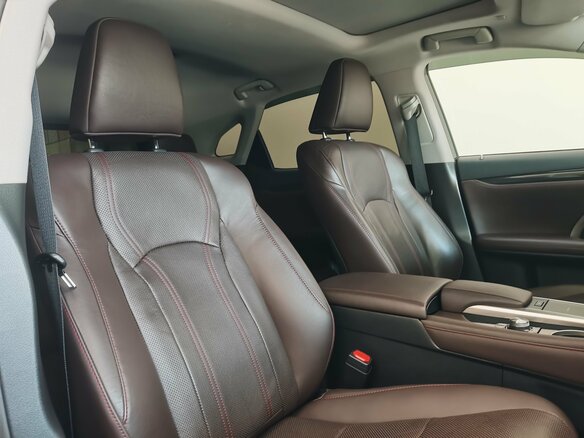 2019 Lexus RX 300 IV Рестайлинг, белый, 5250000 рублей - вид 21