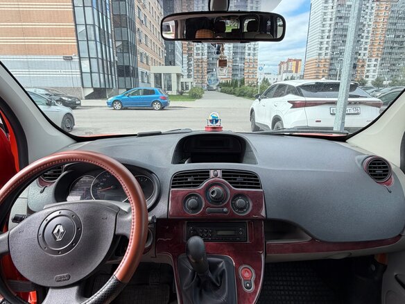 2010 Renault Kangoo II, оранжевый, 600000 рублей - вид 5