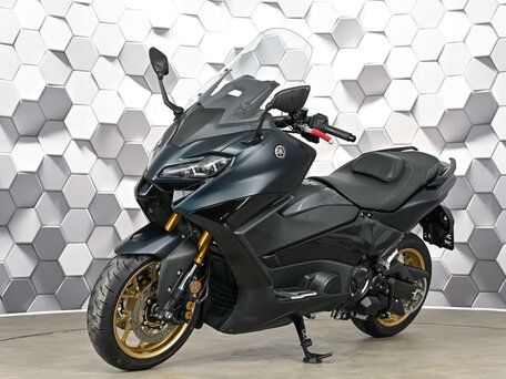 2023 Yamaha TMAX, чёрный, 1277000 рублей, вид 2