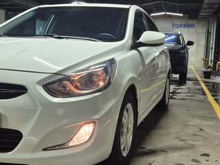 2014 Hyundai Solaris I, белый, 1000000 рублей, вид 1