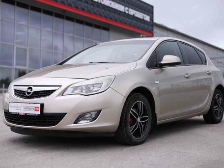 Opel Astra J