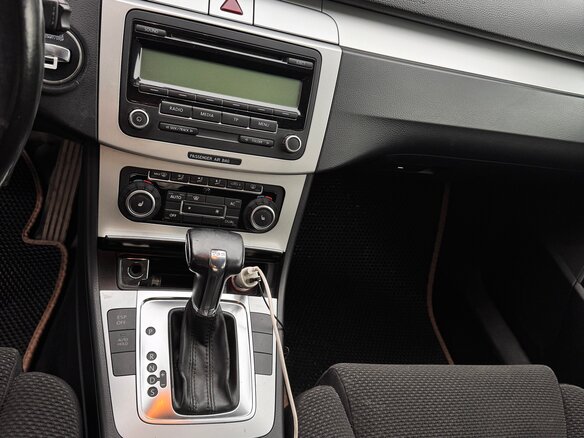 2010 Volkswagen Passat B6, серый, 750000 рублей - вид 13