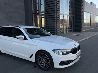 2018 BMW 5 серии 520d xDrive VII (G30/G31/G38), белый, 2400000 рублей, вид 2