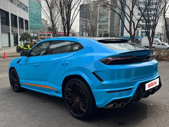 2026 Lamborghini Urus SE I Рестайлинг, голубой - вид 4