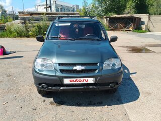 2011 Chevrolet Niva I Рестайлинг, серый, 425000 рублей, вид 1