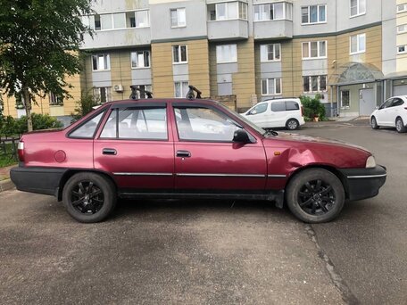 2005 Daewoo Nexia I, пурпурный, 99999 рублей, вид 5