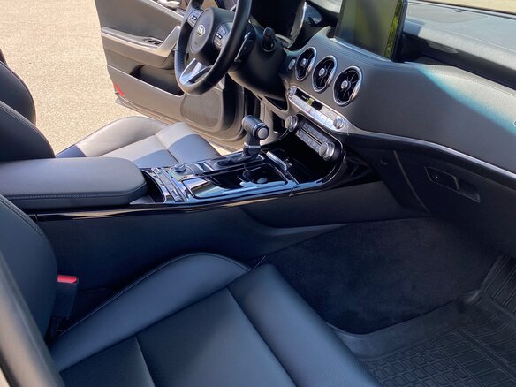 2021 Kia Stinger I Рестайлинг, серый, 2527000 рублей - вид 9