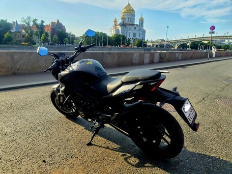 2021 Bajaj Dominar 400, чёрный, 370000 рублей, вид 5