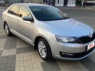 2018 Skoda Rapid I Рестайлинг, серебристый, 1540000 рублей, вид 1
