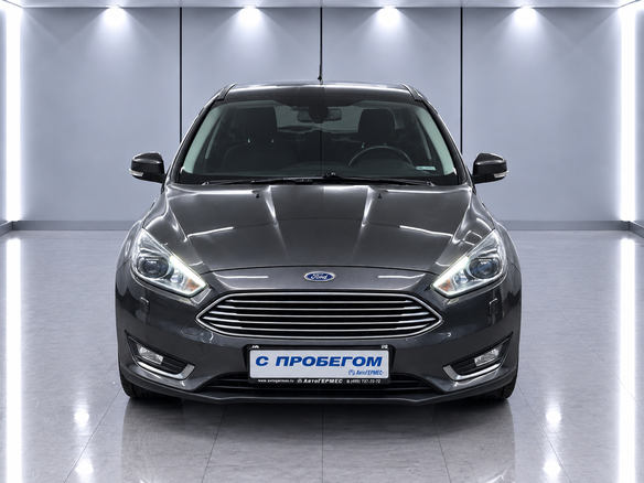 2017 Ford Focus III Рестайлинг, серый, 1130000 рублей - вид 1