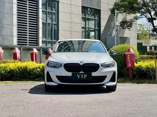 2023 BMW 1 серии 120i III (F52) Рестайлинг, белый, 1900000 рублей, вид 2