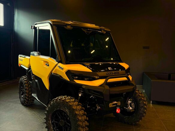 2026 BRP Can-Am Defender HD11, бежевый, 5550000 рублей