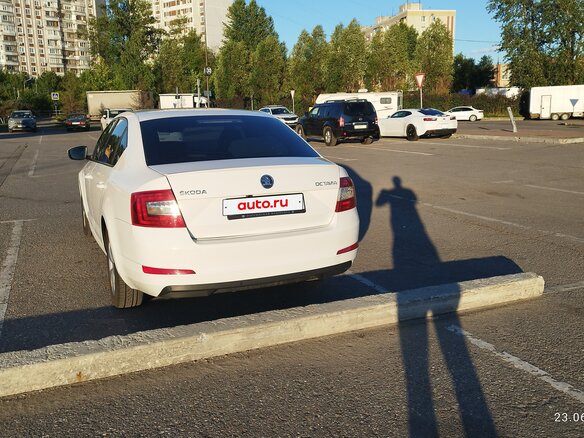 2013 Skoda Octavia III (A7), белый, 1080000 рублей - вид 4