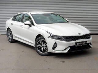 2021 Kia K5 III, белый, 2325000 рублей, вид 3