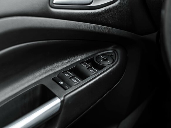 2015 Ford Kuga II, коричневый, 903000 рублей - вид 8