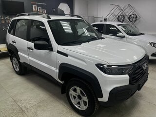 2026 Lada (ВАЗ) Niva Travel I Рестайлинг, белый, 1651900 рублей, вид 4