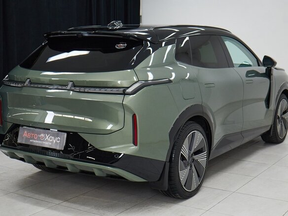 2023 Lynk & Co 08 39.6 kWh I, зелёный, 4700000 рублей - вид 5