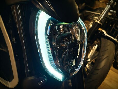 2024 Ducati Diavel V4, чёрный, 2690000 рублей, вид 5