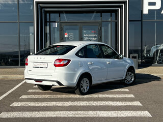 2024 Lada (ВАЗ) Granta I Рестайлинг, белый, 750000 рублей, вид 4