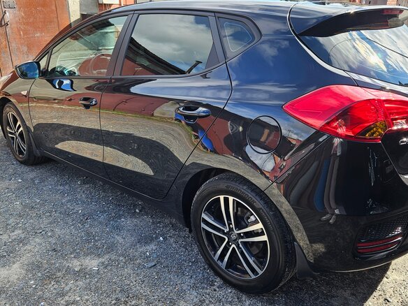 2018 Kia Ceed II Рестайлинг, чёрный, 1750000 рублей - вид 4