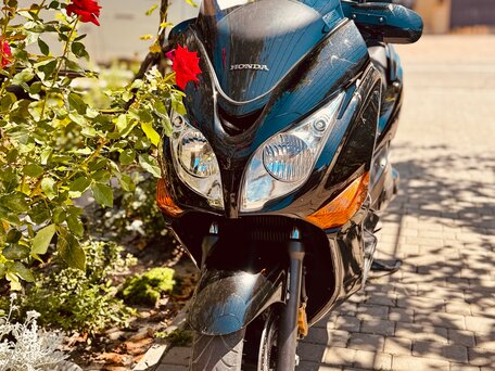 2012 Honda GL 650 Silver Wing, чёрный, 520000 рублей, вид 1
