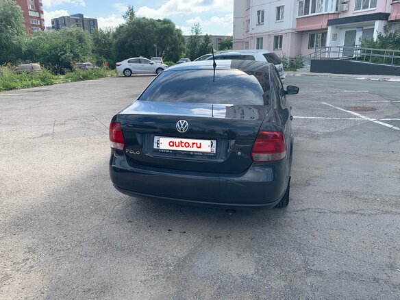 2013 Volkswagen Polo V, серый, 550000 рублей - вид 2