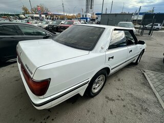 1991 Toyota Crown VIII (S130), белый, 450000 рублей, вид 3