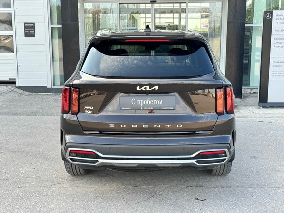 2022 Kia Sorento IV, коричневый, 3240000 рублей - вид 5