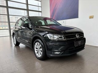 2019 Volkswagen Tiguan II, чёрный, 1929000 рублей, вид 1