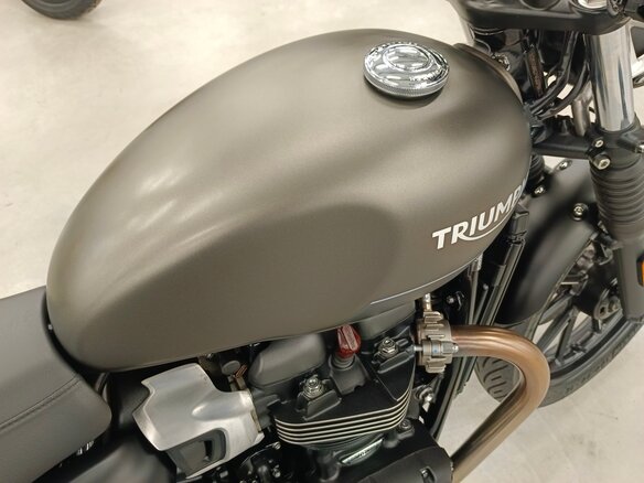 2023 Triumph Speed Twin, зелёный - вид 17