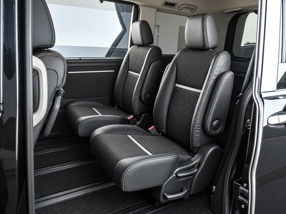 2015 Honda Stepwgn Spada V, чёрный, 1849000 рублей - вид 6