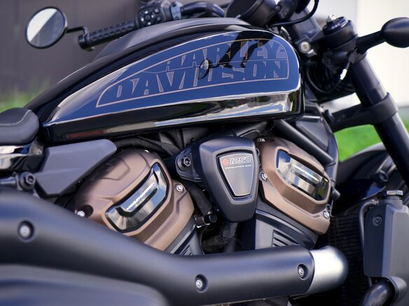 2022 Harley-Davidson Sportster S, чёрный, 1350000 рублей - вид 6